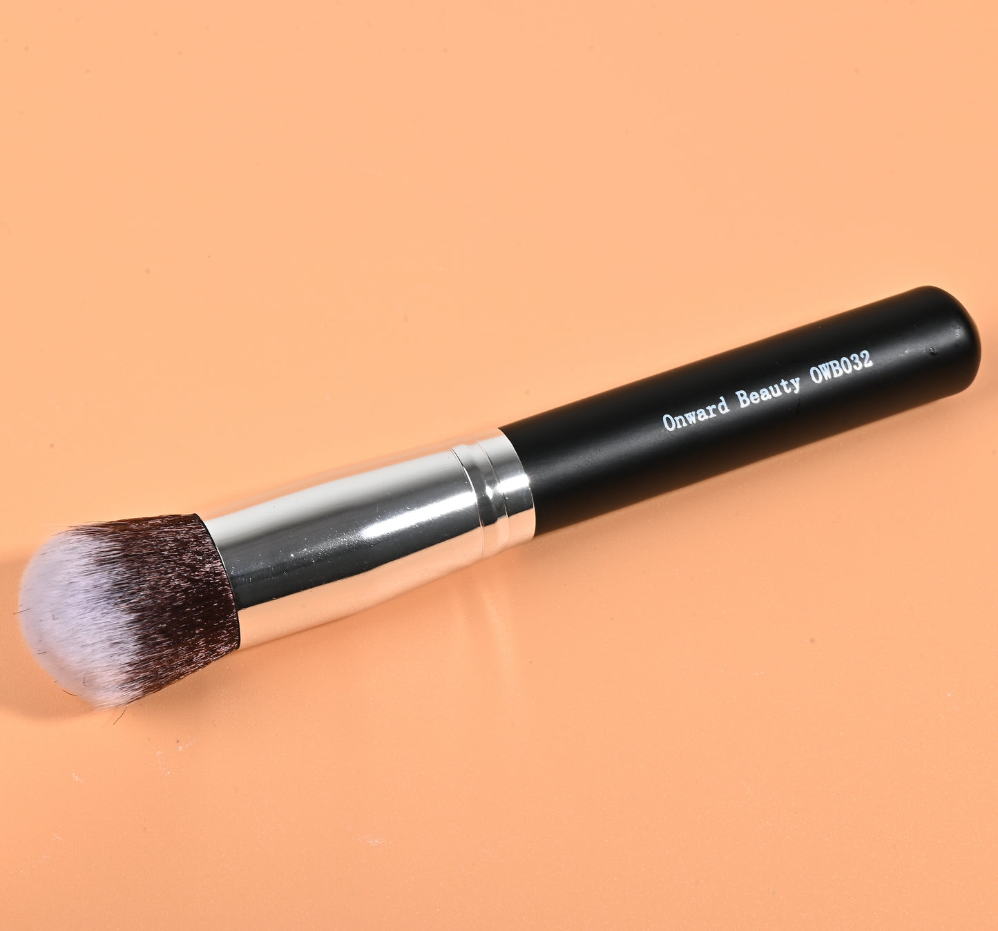 Definition Buffer Foundation Brush