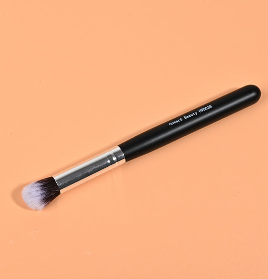 Chubby Buffer Concealer Brush