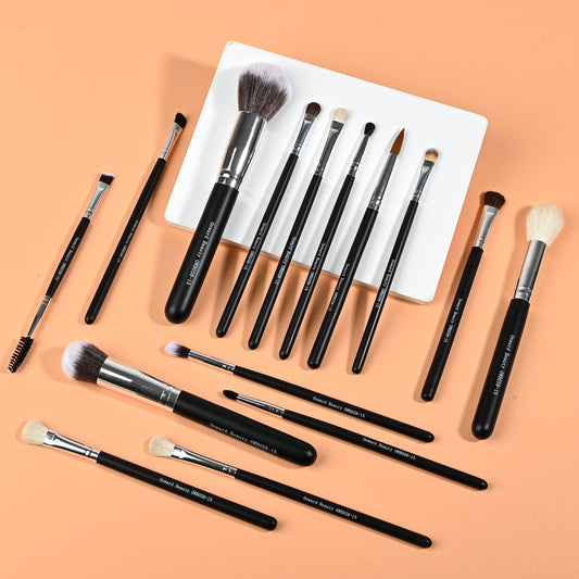 Enchanting me 15 pcs makeup brush set